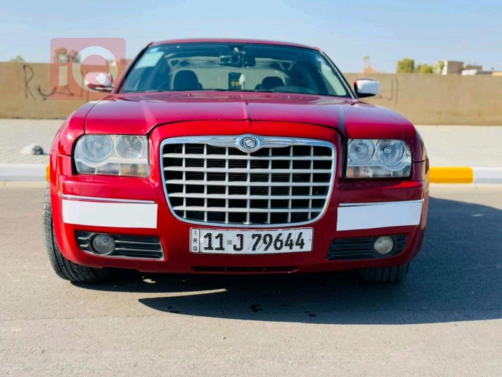 کرایسلەر 300